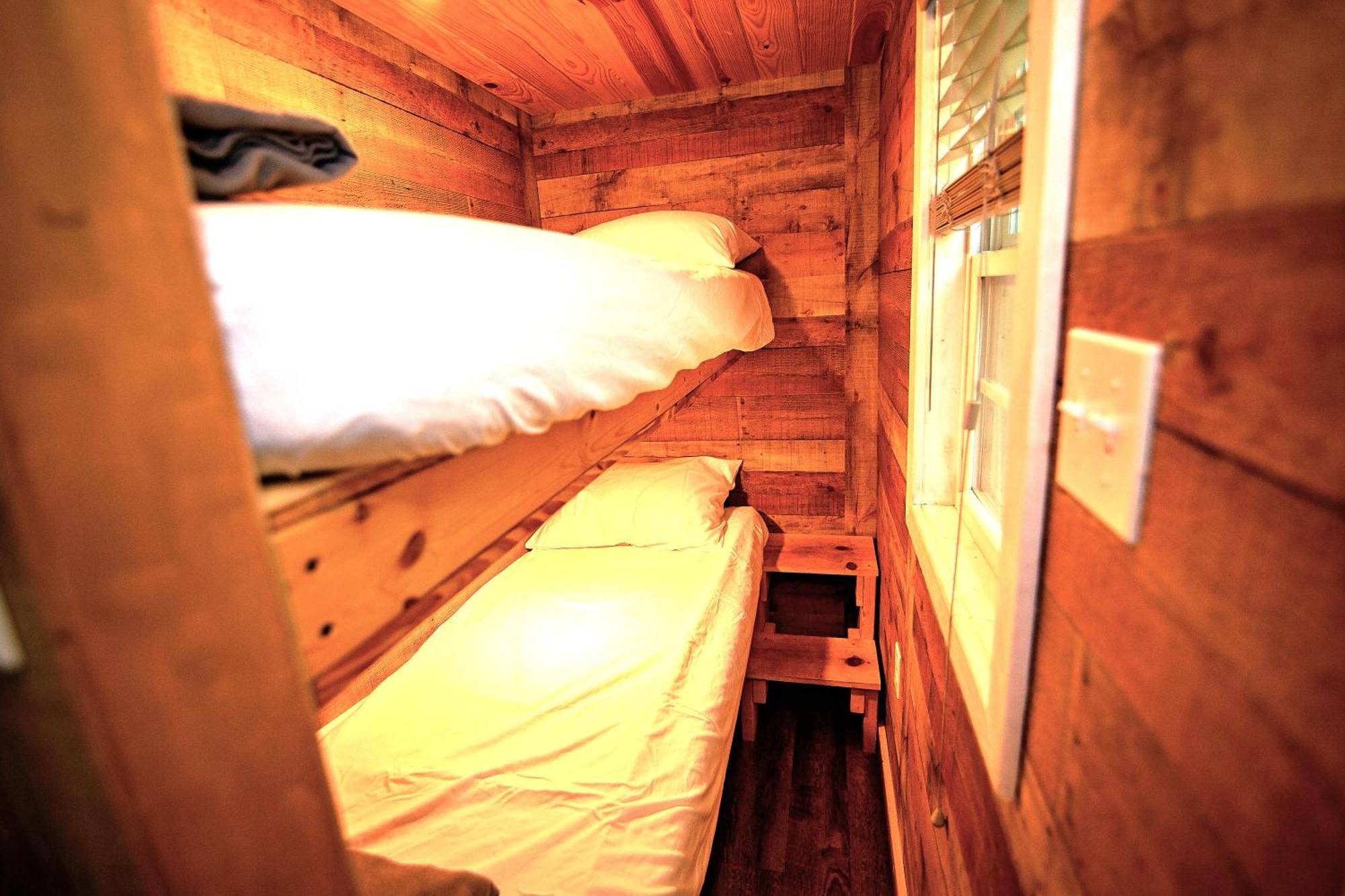 The Americana - Parker Creek Bend Cabins Мурфрісборо Екстер'єр фото